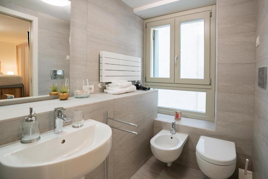 Domus Verona - Borsari Pied-A-Terre Exterior photo